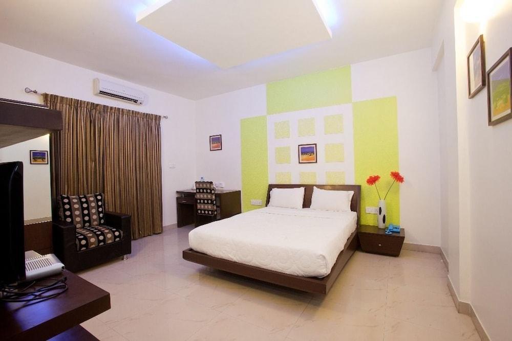 Capital O 16324 Niche Suites Bangalore Luaran gambar