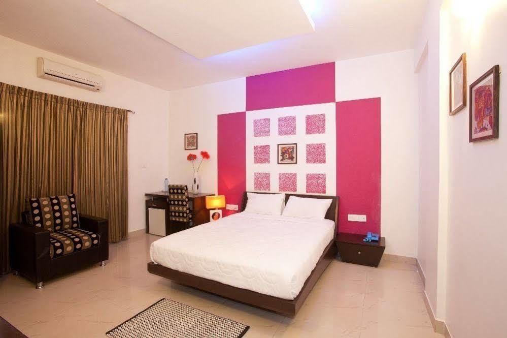 Capital O 16324 Niche Suites Bangalore Luaran gambar